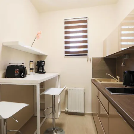 Balaton 370 Apartament *